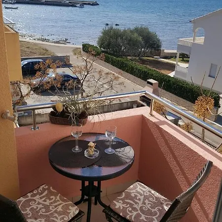 アパート By The Sea Privlaka, Zadar - 14816 プリヴラカ